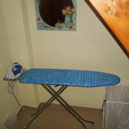 R Maisonette